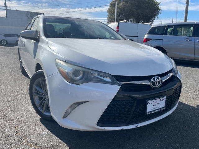 2015 Toyota Camry SE