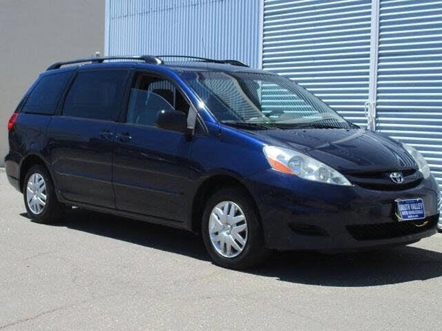 2004 Toyota Sienna 4 Dr XLE Limited AWD Passenger