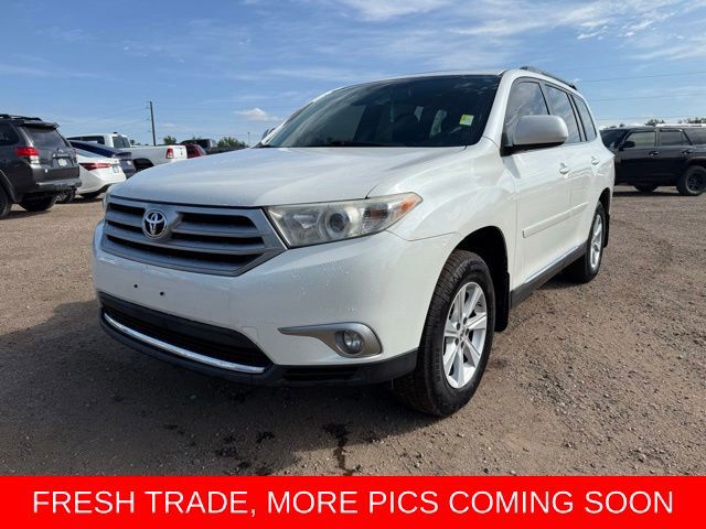 2011 Toyota Highlander SE
