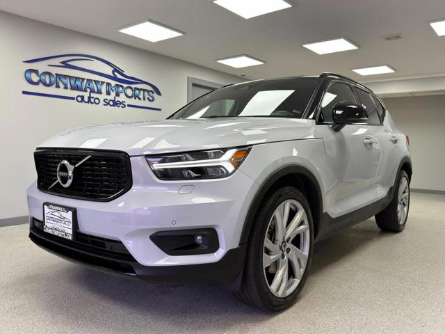 2022 Volvo XC40 T5 R-Design AWD