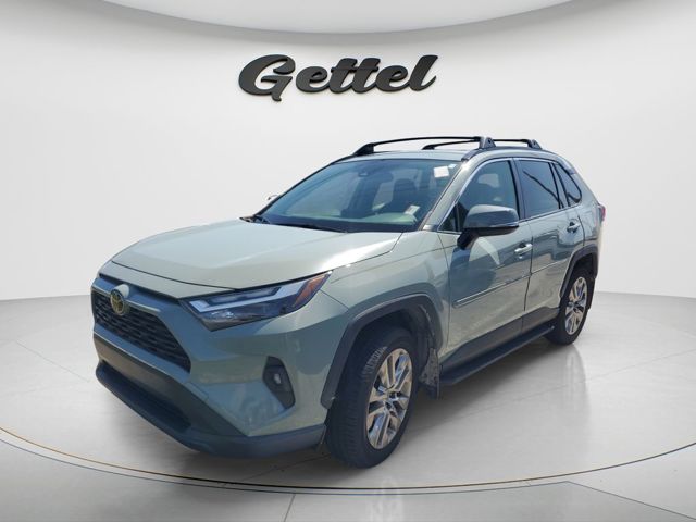 2022 Toyota RAV4 XLE Premium