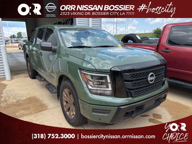2024 Nissan Titan SV RWD