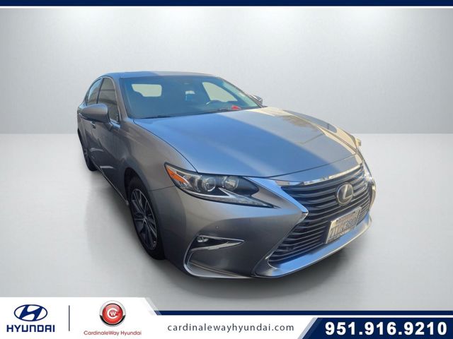 2016 Lexus ES 300h Base