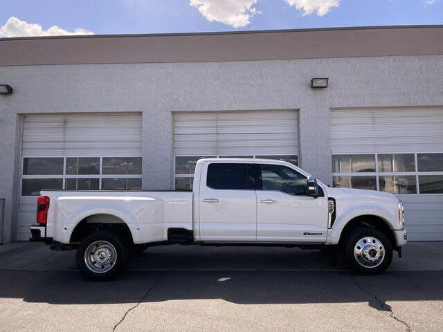 2023 Ford Super Duty F-450 DRW Platinum