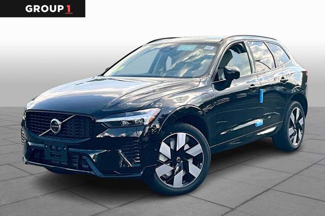 2025 Volvo XC60 Plug-In Hybrid Recharge T8 Plus Dark Theme eA