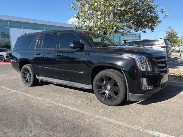 2017 Cadillac Escalade ESV Luxury RWD