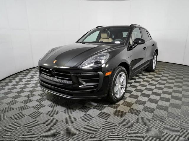 2026 Porsche Macan AWD