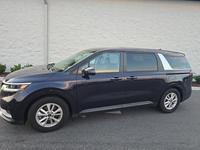 2022 Kia Carnival LX