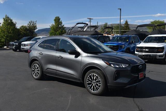 2025 Ford Escape FWD