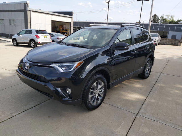 2016 Toyota RAV4 Hybrid XLE