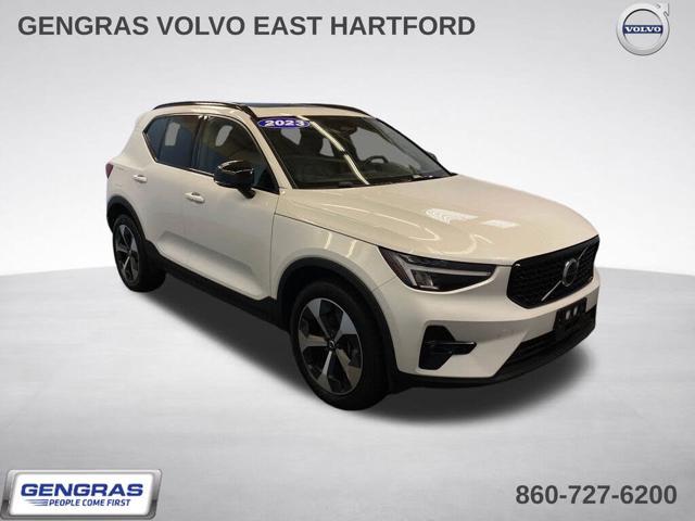 2023 Volvo XC40 B5 Plus Dark Theme AWD