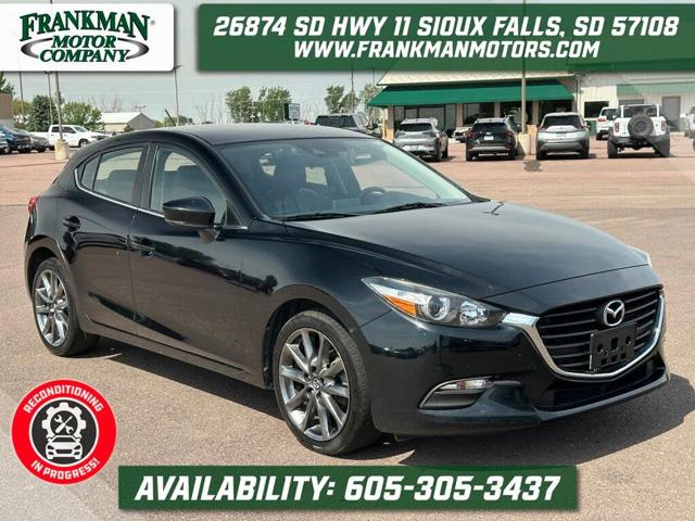2018 Mazda Mazda3 5-Door Touring Hatchback