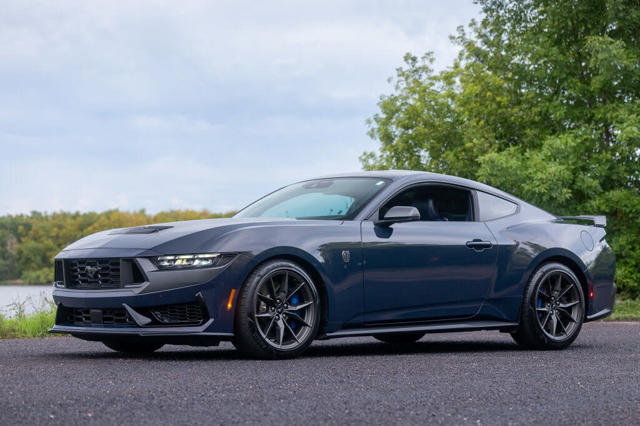 2024 Ford Mustang Dark Horse