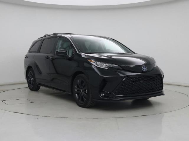 2025 Toyota Sienna XSE 7-Passenger FWD