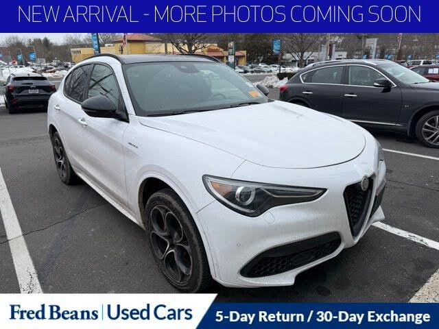 2022 Alfa Romeo Stelvio Veloce