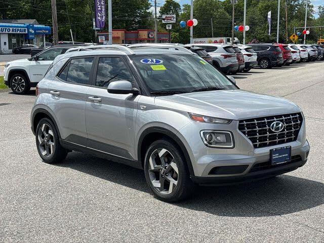 2023 Hyundai Venue SEL FWD
