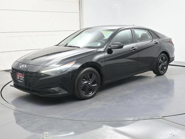 2022 Hyundai Elantra SEL FWD