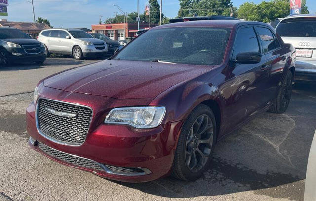 2019 Chrysler 300 Touring