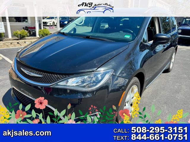 2017 Chrysler Pacifica Touring L FWD