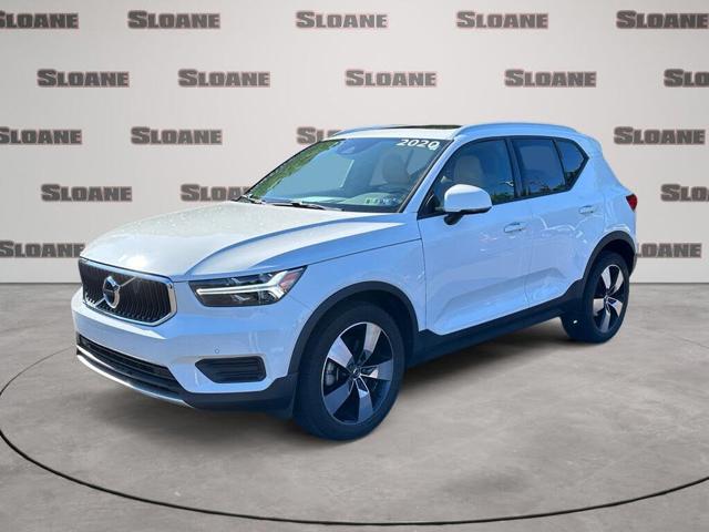2020 Volvo XC40 T5 Momentum AWD