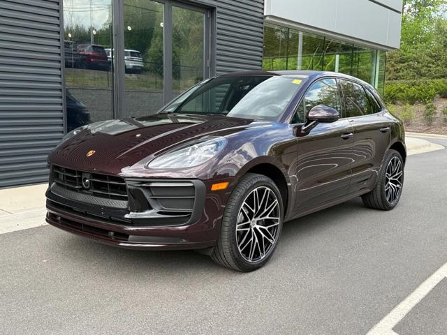 2026 Porsche Macan T AWD