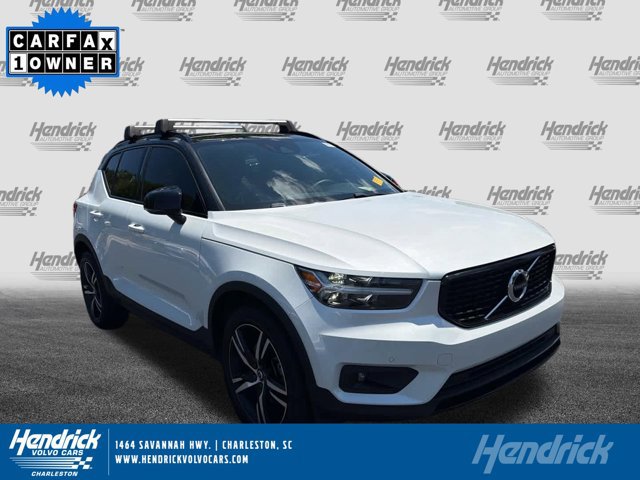 2022 Volvo XC40 T4 R-Design FWD