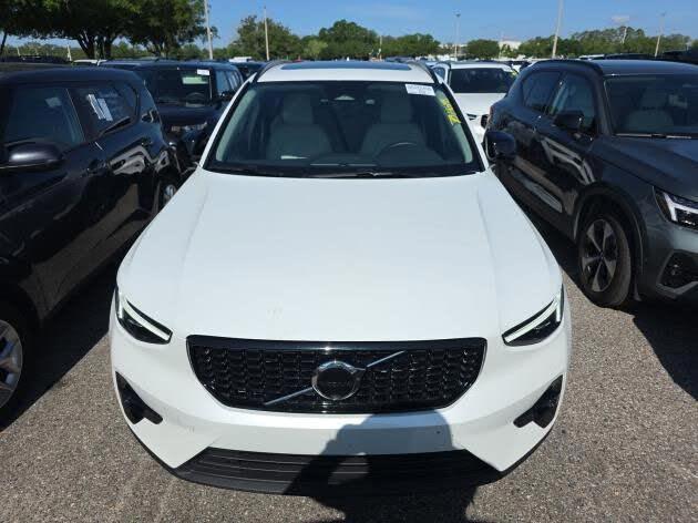 2026 Volvo XC40 B5 Plus AWD