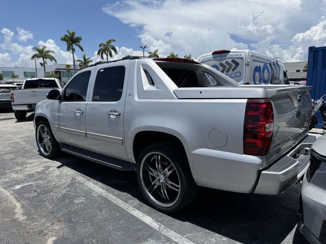 2011 Chevrolet Avalanche LT