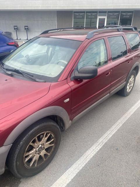 2004 Volvo XC70 Base