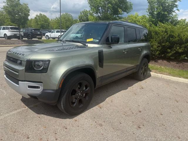 2023 Land Rover Defender 110 SE AWD