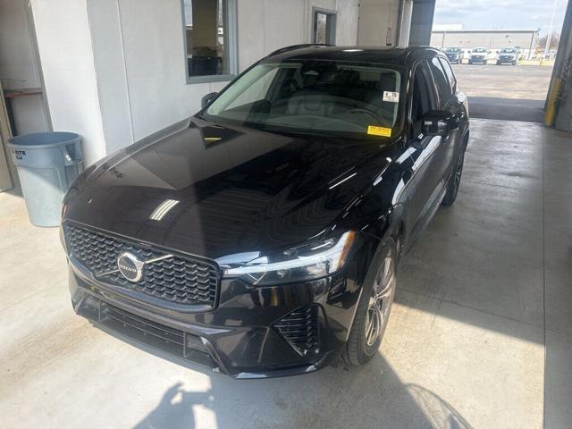 2024 Volvo XC60 Recharge Plug-In Hybrid Recharge T8 Core Dark Theme eA
