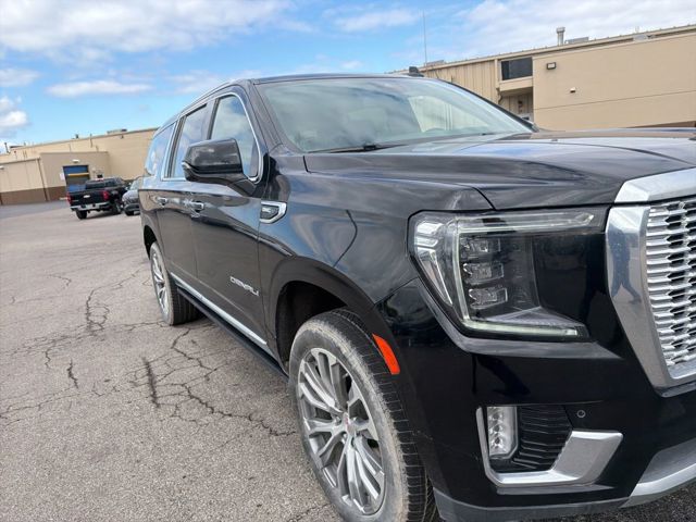 2023 GMC Yukon XL Denali 4WD