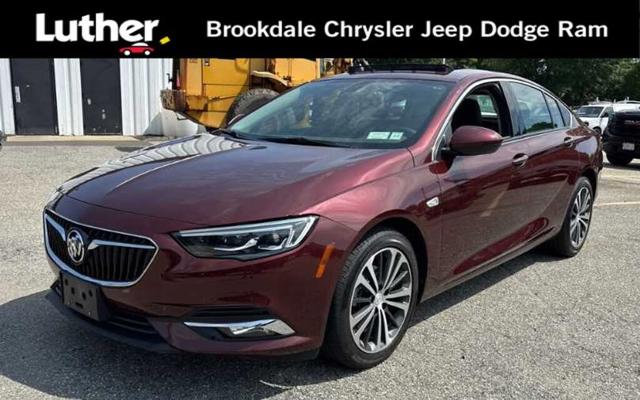 2019 Buick Regal Sportback Essence