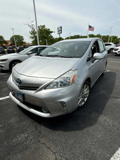 2013 Toyota Prius v Five