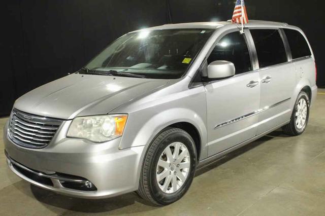 2013 Chrysler Town and Country Touring