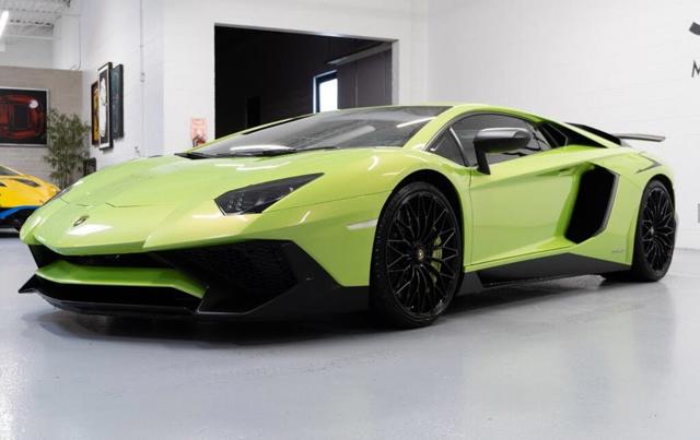 2016 Lamborghini Aventador LP 750-4 SV