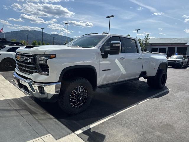 2025 Chevrolet Silverado 3500HD LTZ