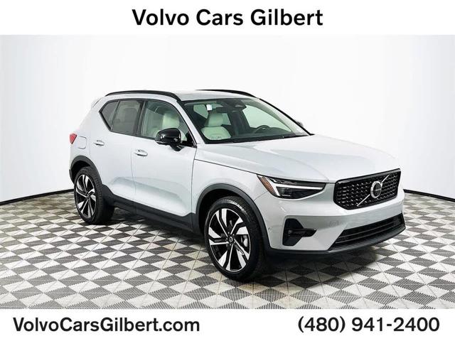 2025 Volvo XC40 B5 Ultra Dark Theme AWD