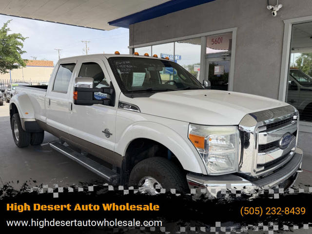 2013 Ford Super Duty F-350 DRW Lariat
