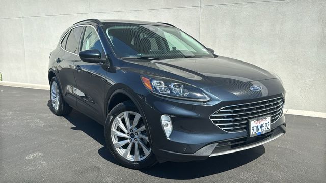 2022 Ford Escape Titanium AWD