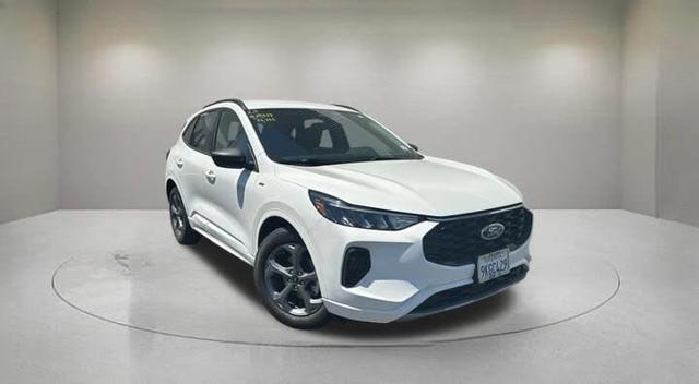 2023 Ford Escape ST-Line FWD