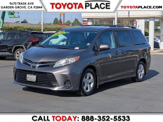 2020 Toyota Sienna LE 7-Passenger FWD with Auto-A