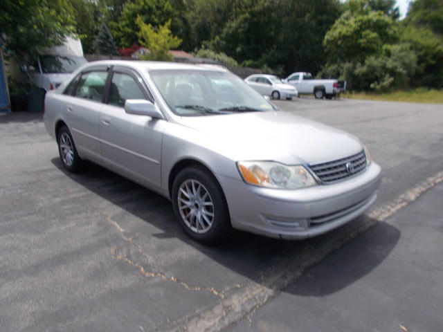 2004 Toyota Avalon XL