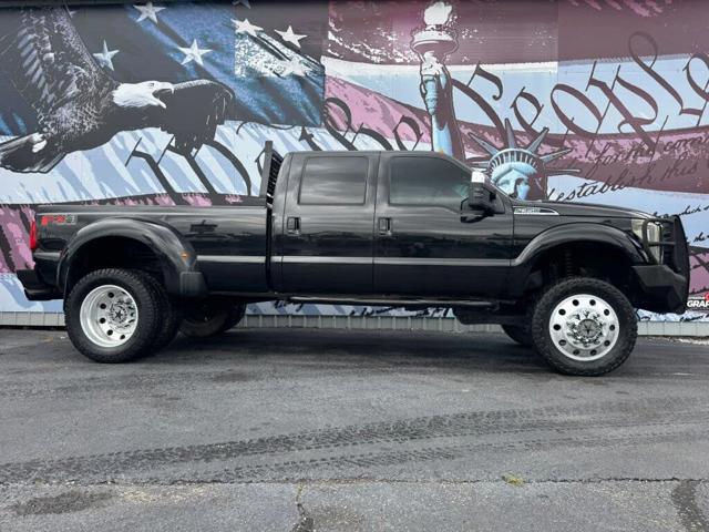 2013 Ford Super Duty F-350 DRW Lariat