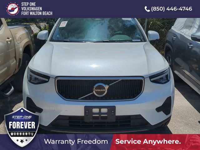 2023 Volvo XC40 B5 Core AWD