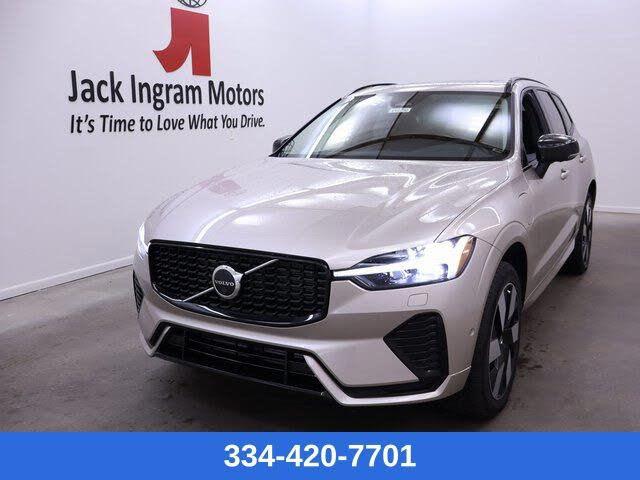 2025 Volvo XC60 Plug-In Hybrid Recharge T8 Plus Dark Theme eA