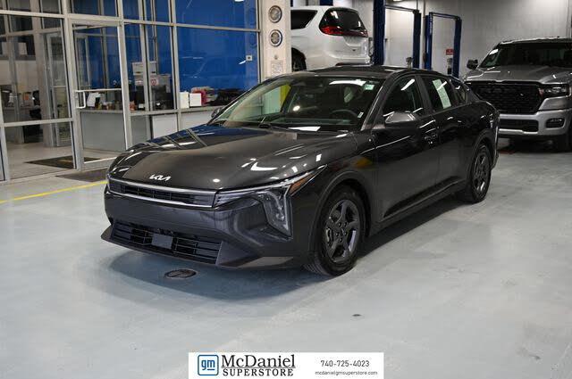 2025 Kia K4 LXS FWD