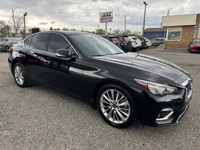 2021 Infiniti Q50 Luxe