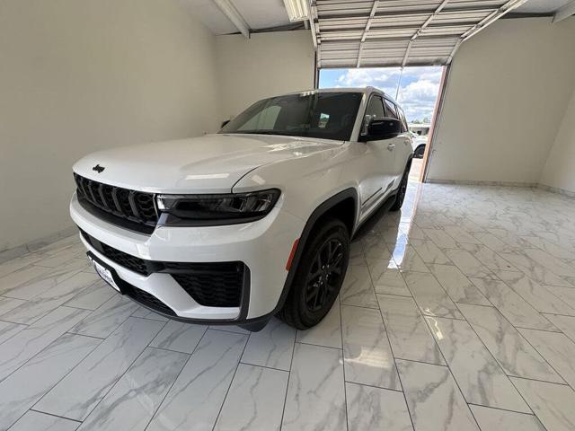 2026 Jeep Grand Cherokee L Altitude RWD