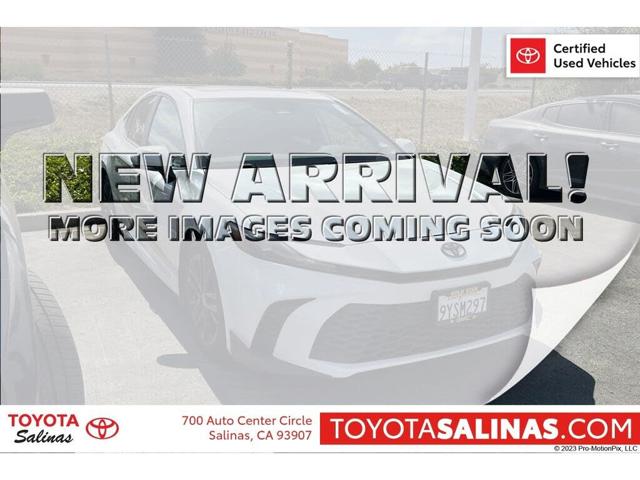 2025 Toyota Camry SE FWD